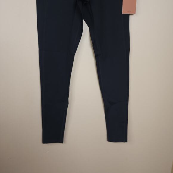 Girlfriend Collective Compressive High-Rise Legging in Black Size S - Picture 2 of 8